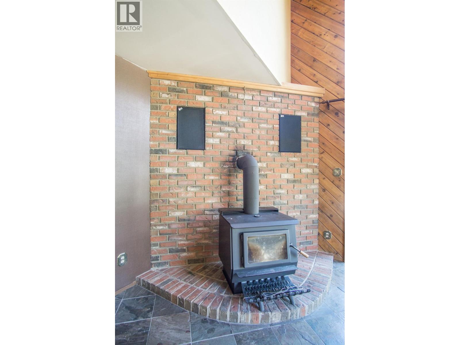 1049 Swansea Road, Invermere, British Columbia  V0A 1K3 - Photo 15 - 10375081