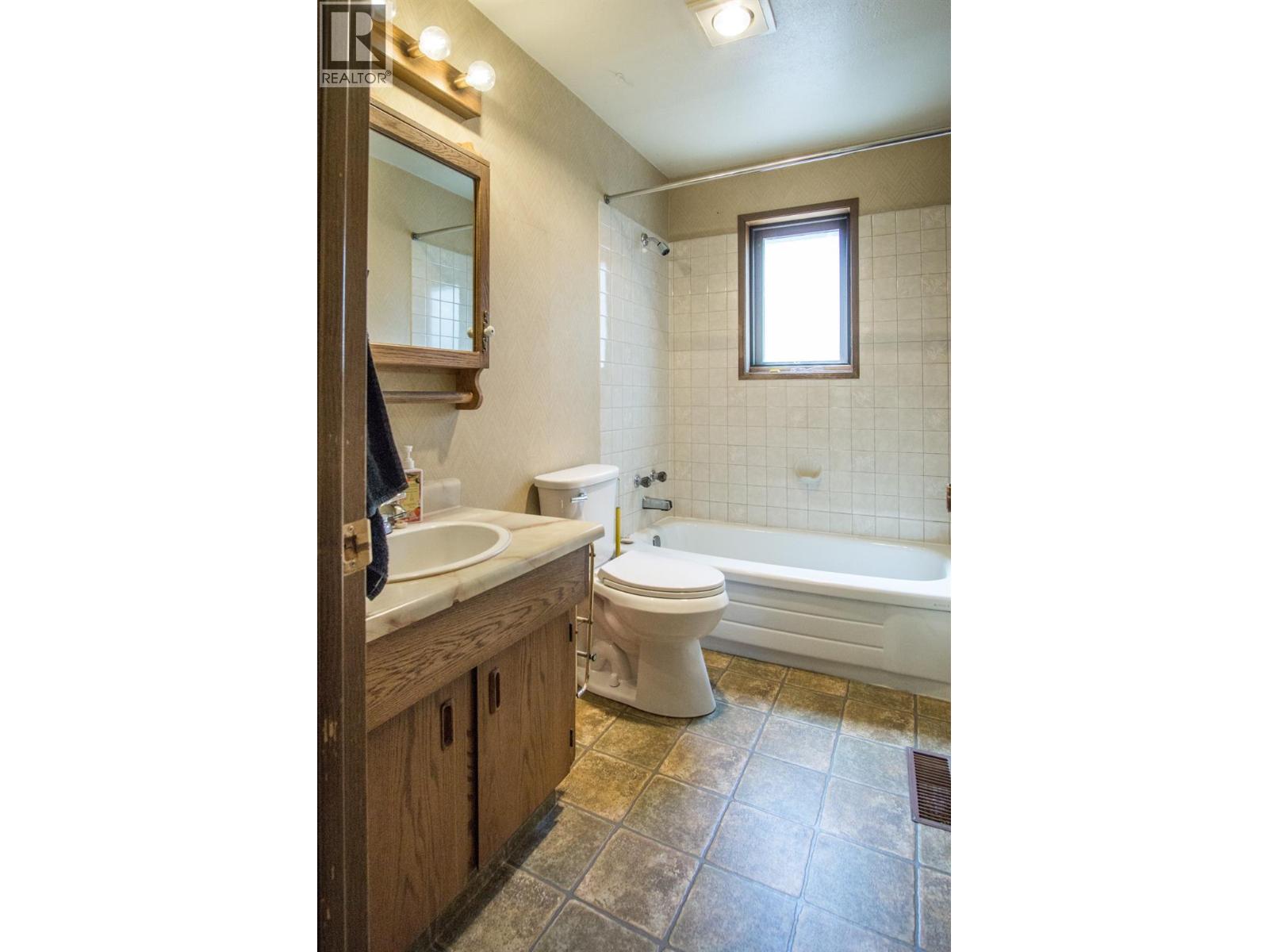 1049 Swansea Road, Invermere, British Columbia  V0A 1K3 - Photo 24 - 10375081