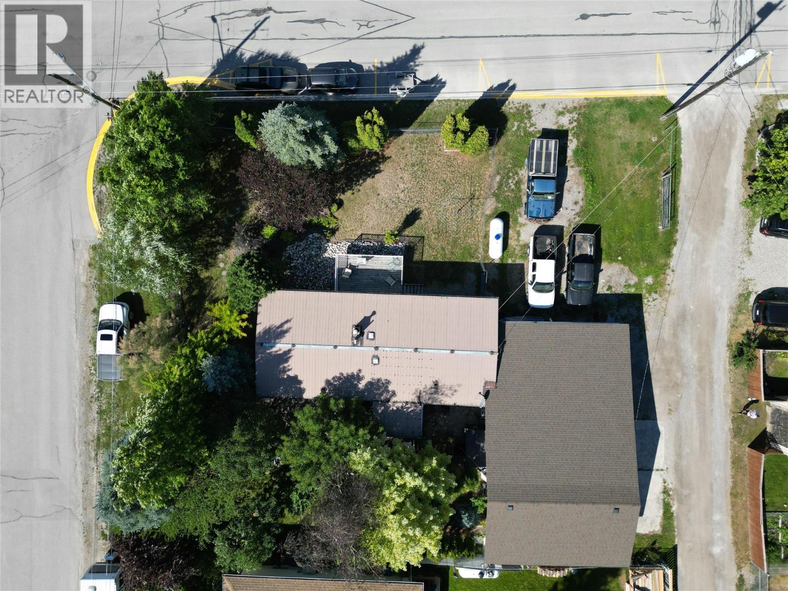 7516 Columbia Avenue, Radium Hot Springs, British Columbia  V0A 1M0 - Photo 38 - 10375799