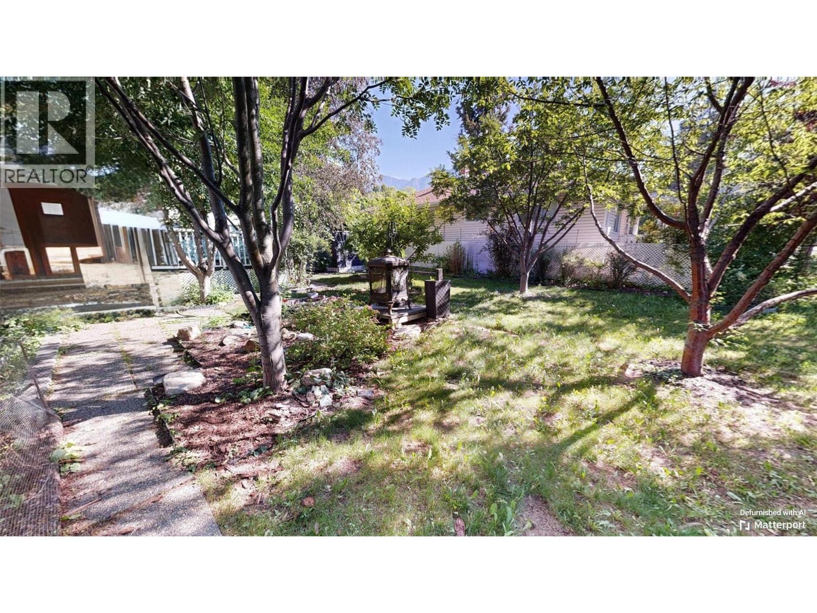 7516 Columbia Avenue, Radium Hot Springs, British Columbia  V0A 1M0 - Photo 46 - 10375799