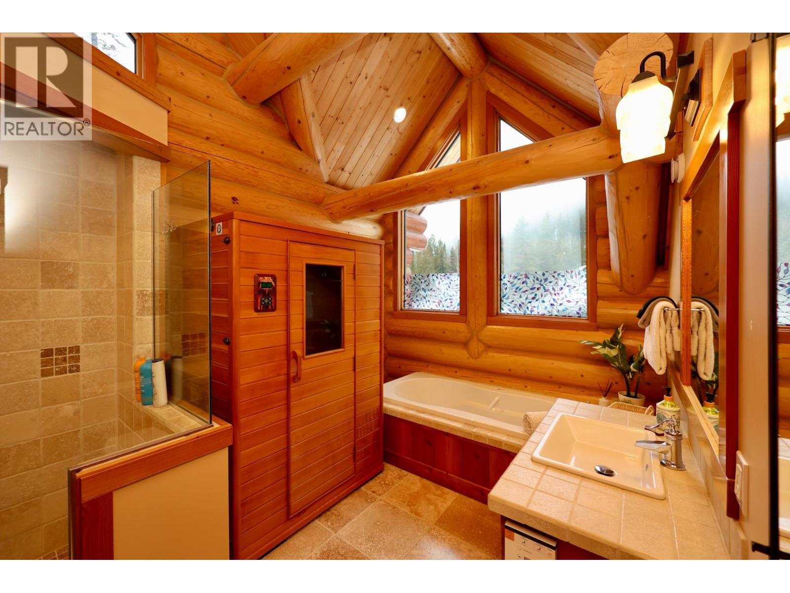 1604 Purcell Woods Close, Golden, British Columbia  V0A 1H0 - Photo 29 - 10375502