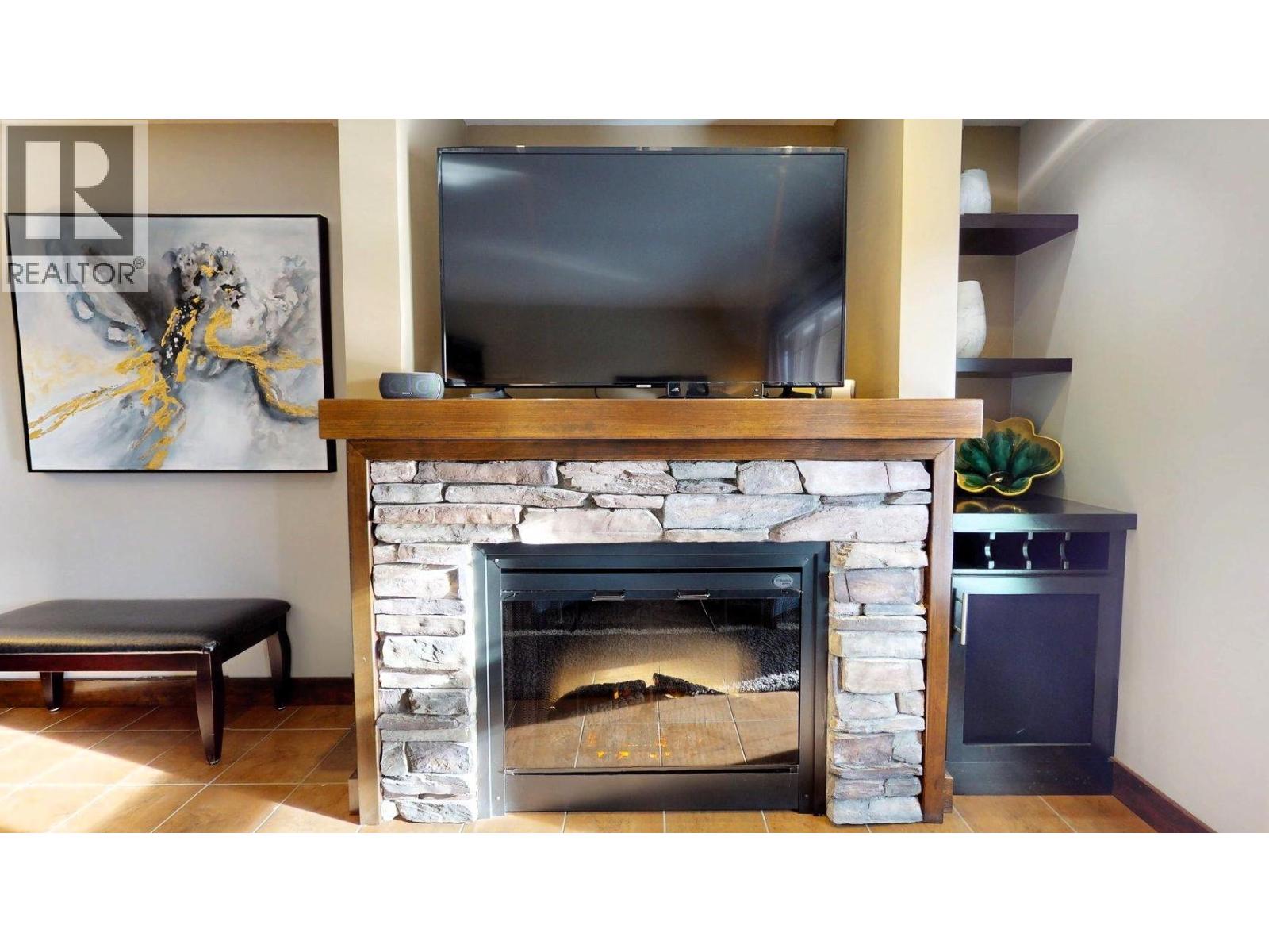 800 Bighorn Boulevard Unit# 825 D, Radium Hot Springs, British Columbia  V0A 1M0 - Photo 5 - 10375860