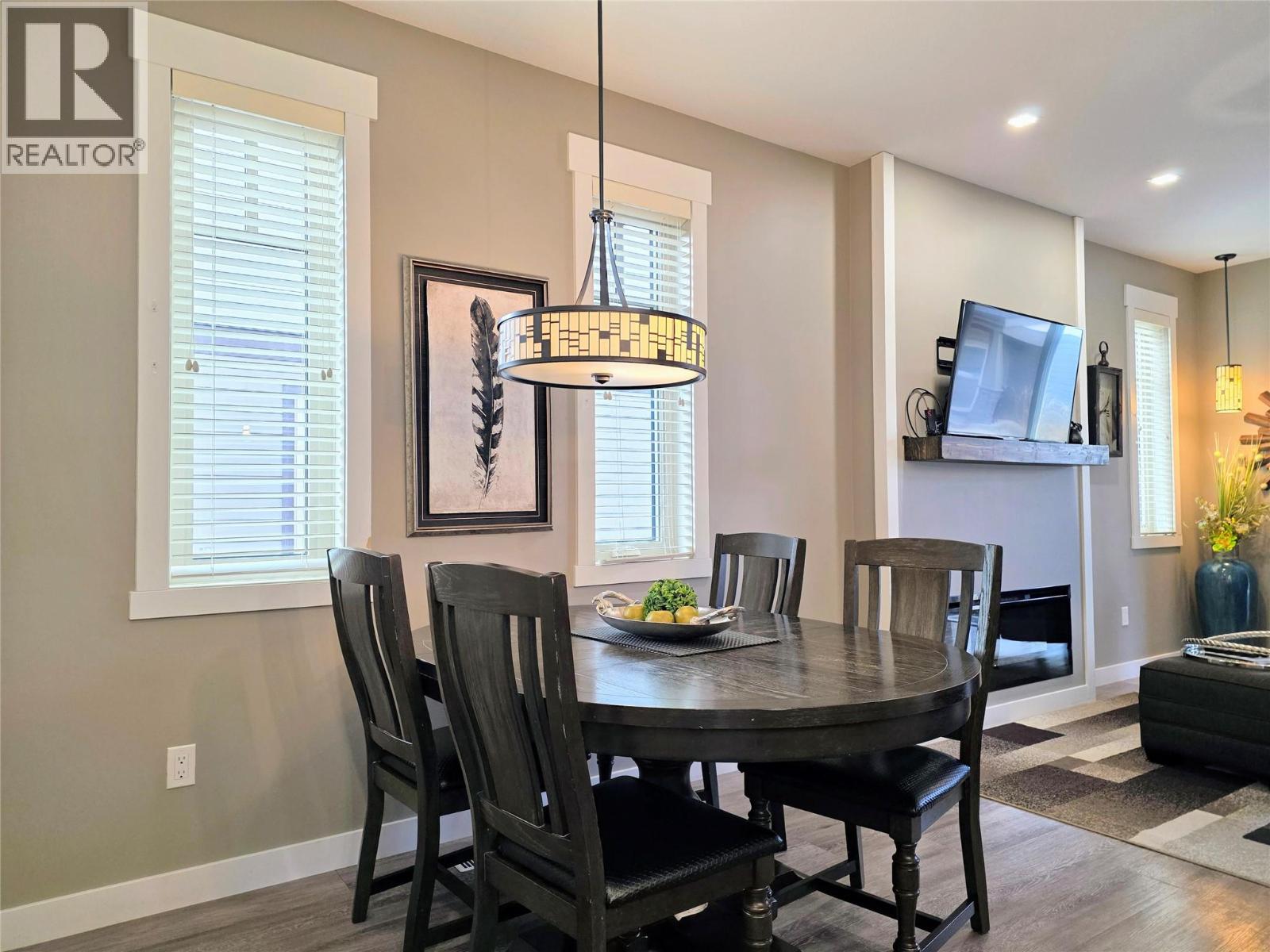 900 Bighorn Boulevard Unit# 919, Radium Hot Springs, British Columbia  V0A 1M0 - Photo 2 - 10375894