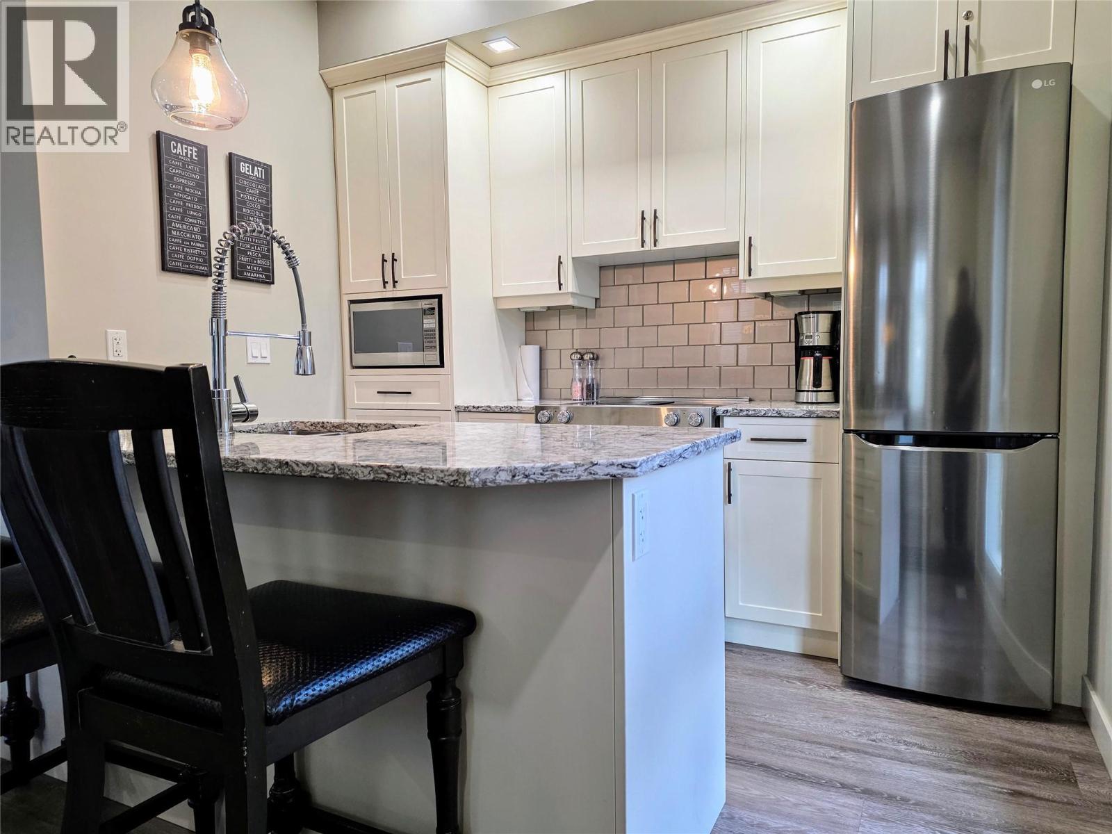 900 Bighorn Boulevard Unit# 919, Radium Hot Springs, British Columbia  V0A 1M0 - Photo 7 - 10375894