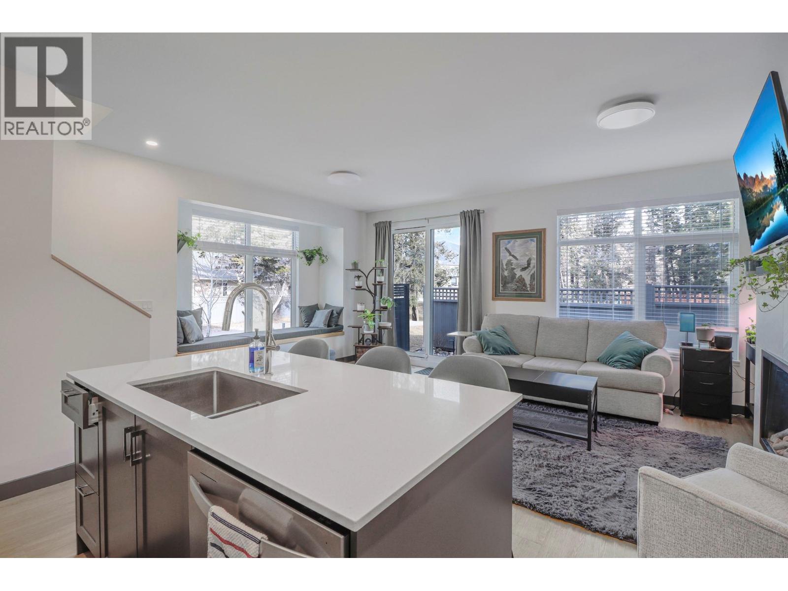 703 15a Crescent Unit# 15, Invermere, British Columbia  V0A 1K0 - Photo 12 - 10376101