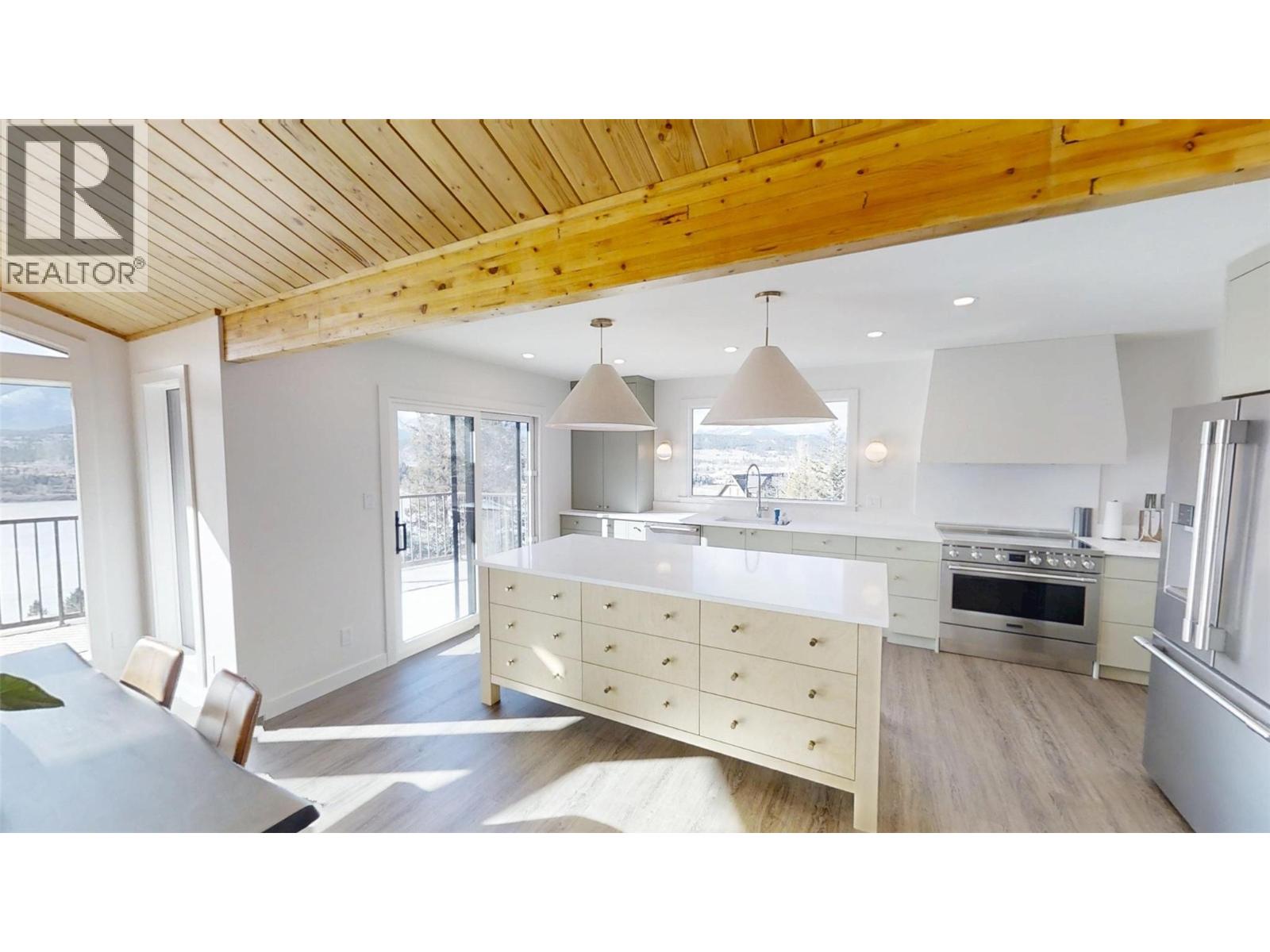 521 Upper Lakeview Road, Invermere, British Columbia  V0A 1K3 - Photo 5 - 10376119