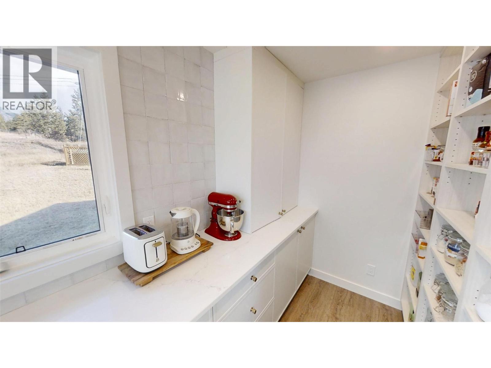 521 Upper Lakeview Road, Invermere, British Columbia  V0A 1K3 - Photo 9 - 10376119