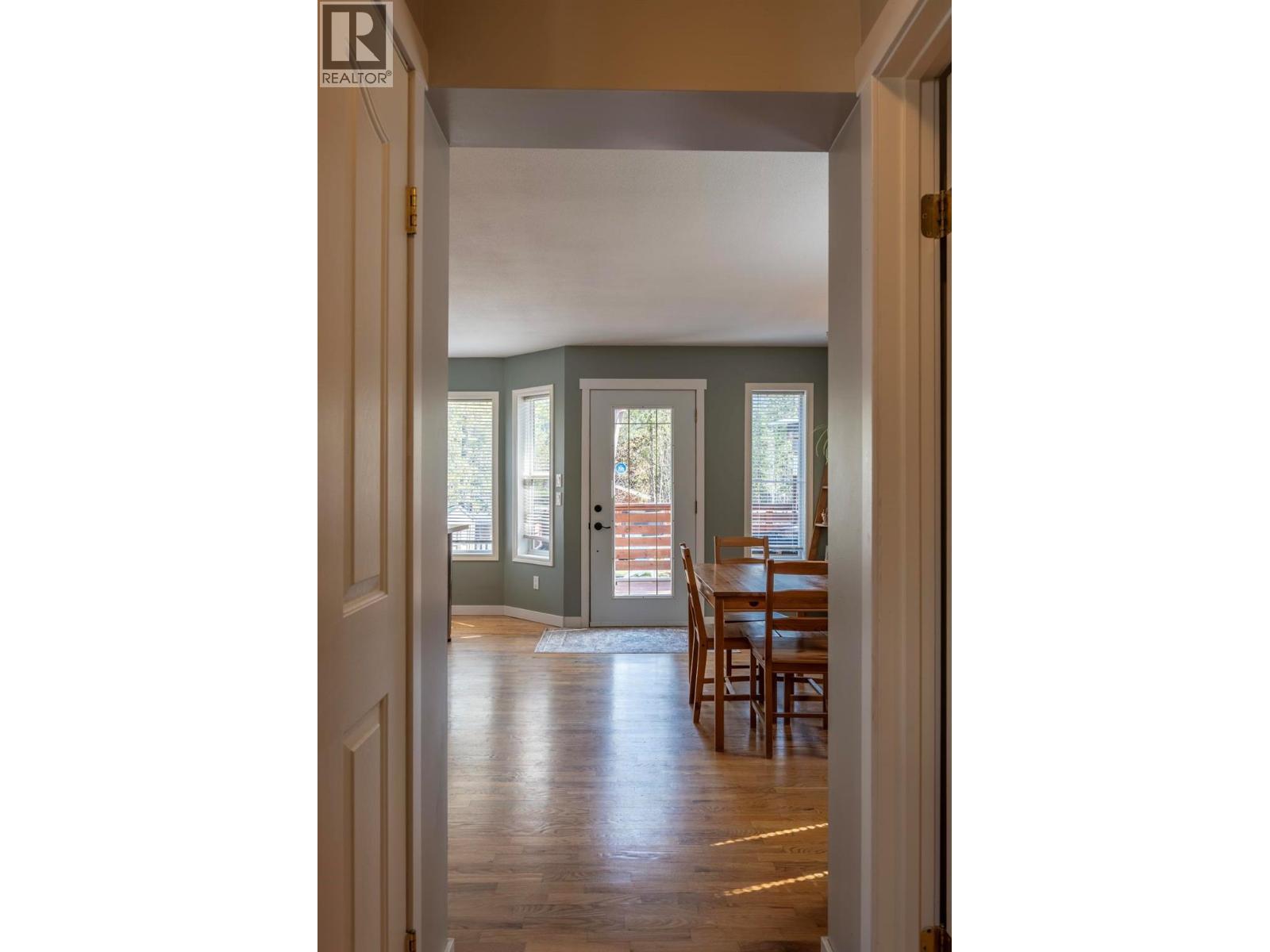 1424 Deer Ridge Road, Golden, British Columbia  V0A 1H1 - Photo 8 - 10376060