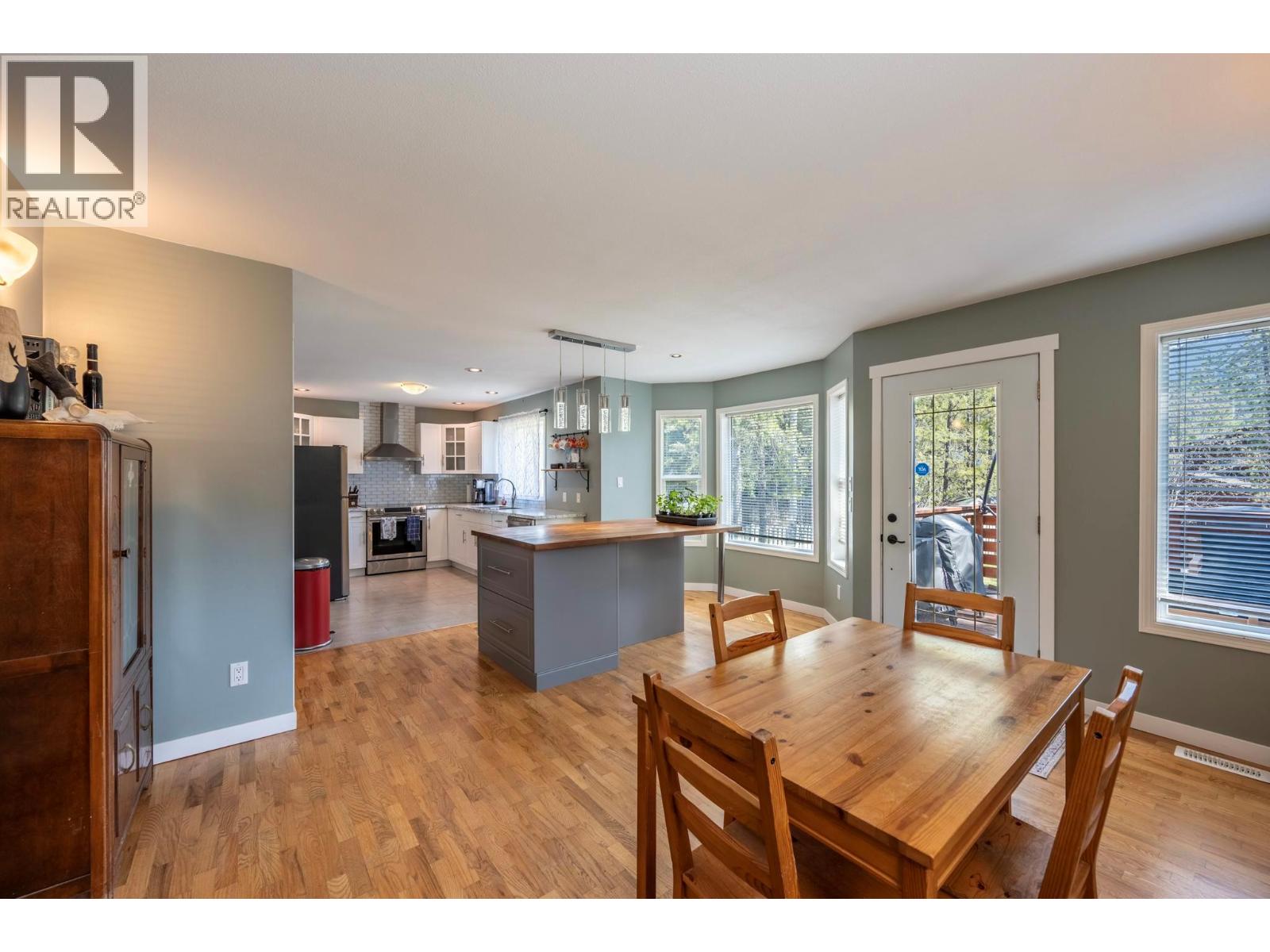 1424 Deer Ridge Road, Golden, British Columbia  V0A 1H1 - Photo 9 - 10376060