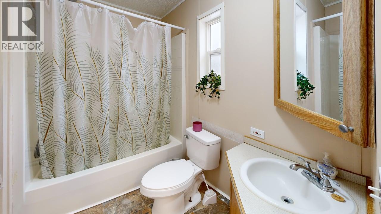 686 Almberg Road Unit# #44, Golden, British Columbia  V0A 1H2 - Photo 16 - 10376087