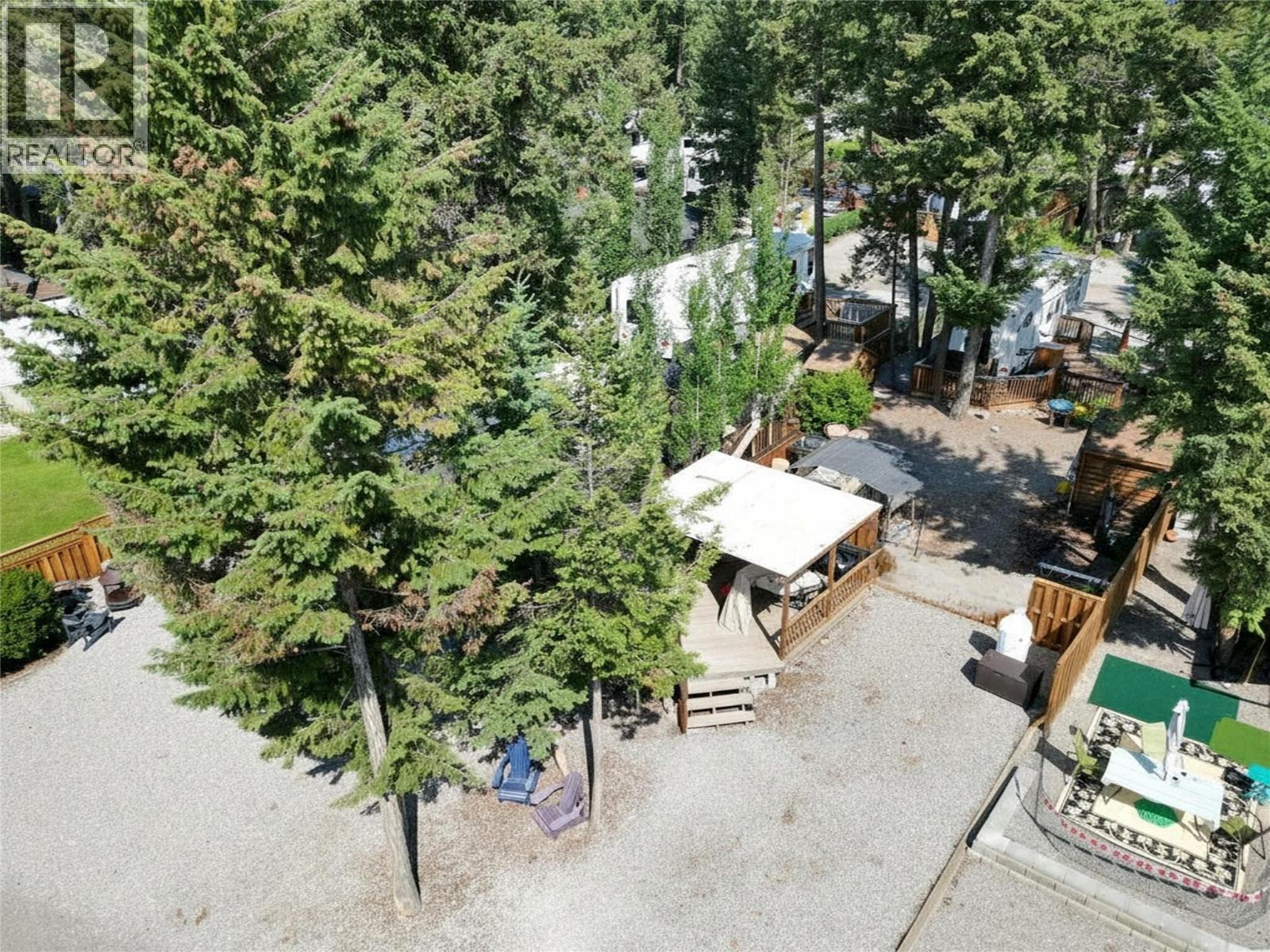 4868 RIVERVIEW Drive Unit# 55, Edgewater, British Columbia