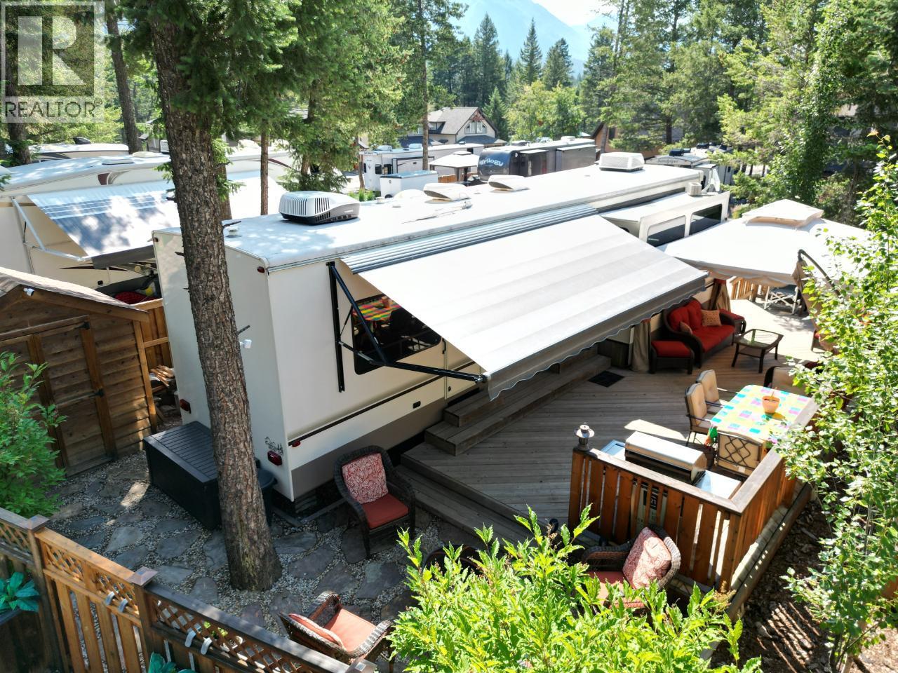 4868 Riverview Drive Unit# 55, Edgewater, British Columbia  V0A 1E0 - Photo 9 - 10376471