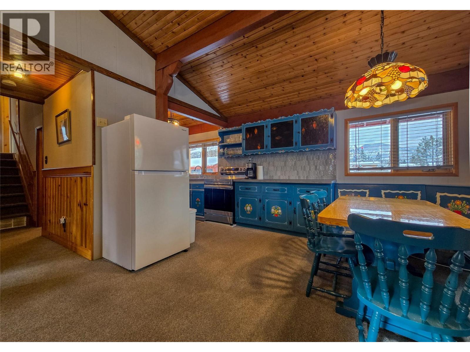 1721 8th Avenue, Invermere, British Columbia  V0A 1K4 - Photo 3 - 10376420