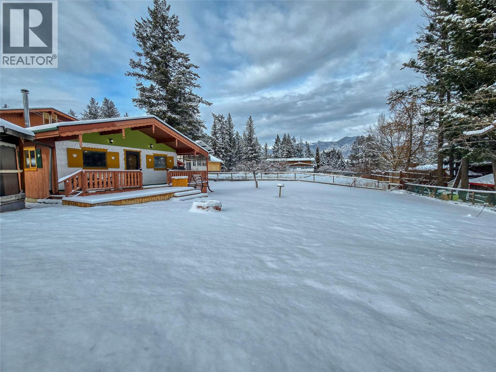 1721 8th Avenue, Invermere, British Columbia  V0A 1K4 - Photo 31 - 10376420
