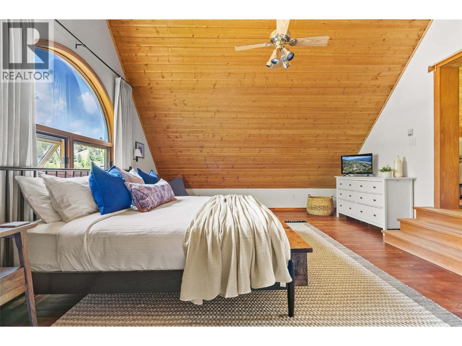 9211 West Avenue, Wilmer, British Columbia  V0A 1K5 - Photo 32 - 10377148