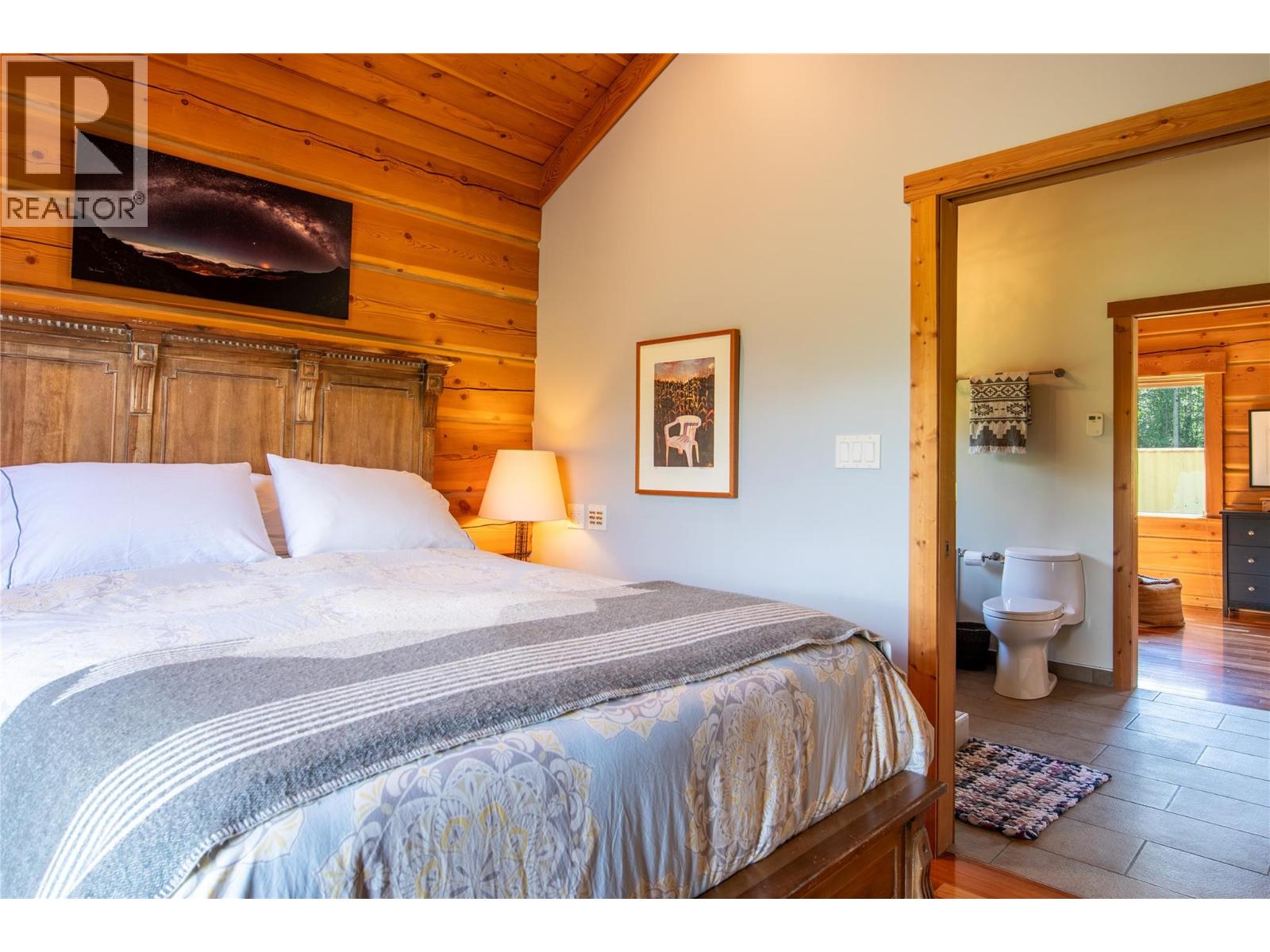 2550 Kettleston Road, Golden, British Columbia  V0A 1H1 - Photo 21 - 10377527