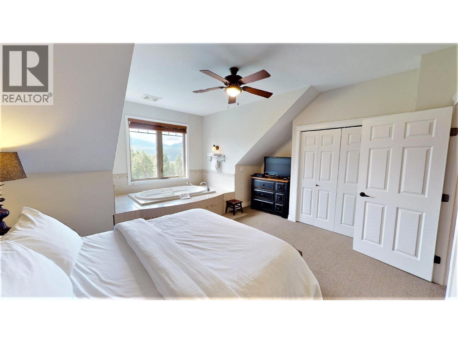 200 Bighorn Boulevard Unit# 234 B, Radium Hot Springs, British Columbia  V0A 1M0 - Photo 34 - 10377659