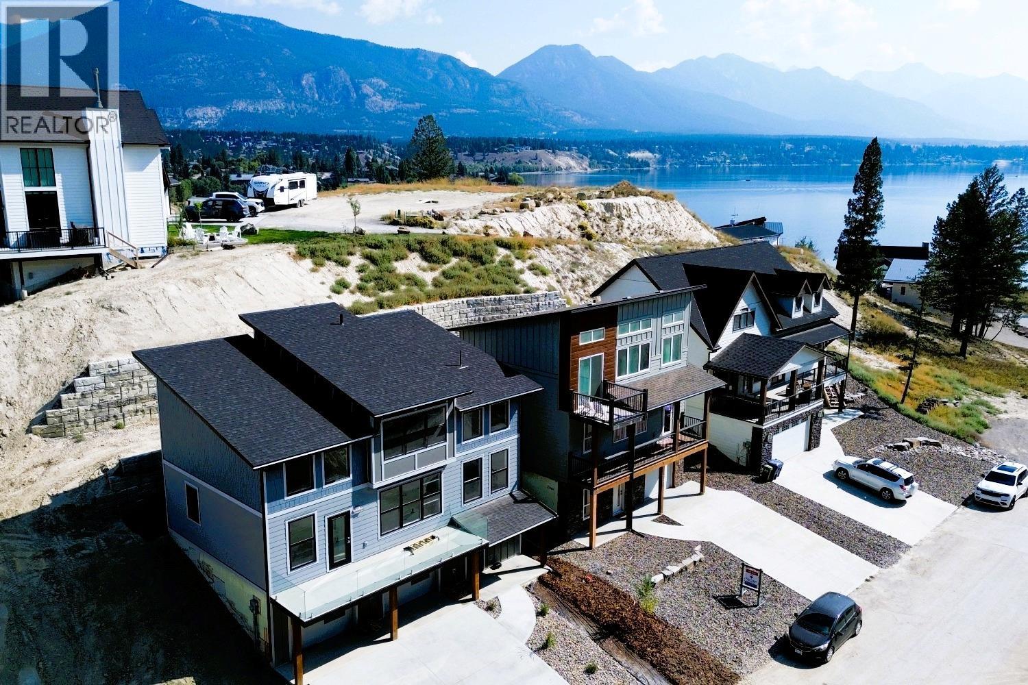 746 TAYNTON Drive, Invermere, British Columbia