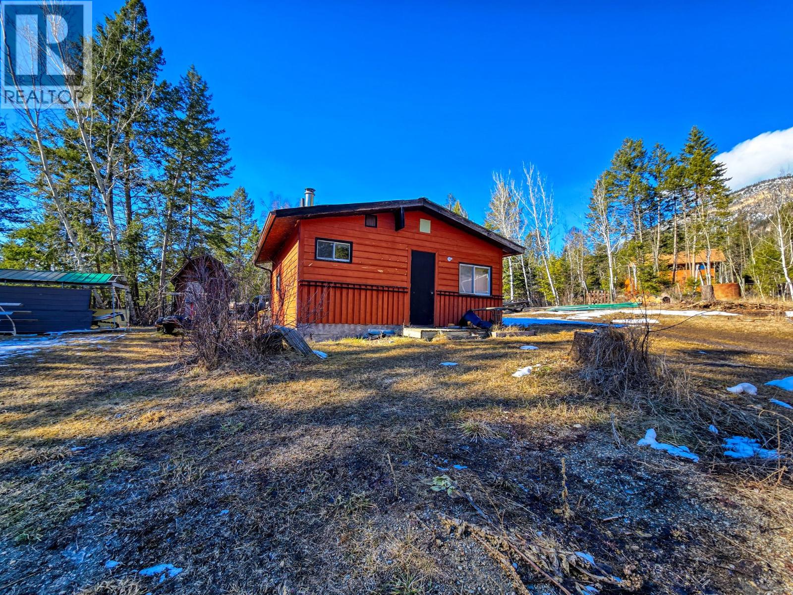 2837 Berrey Road, Brisco, British Columbia  V0A 1B0 - Photo 6 - 10377916