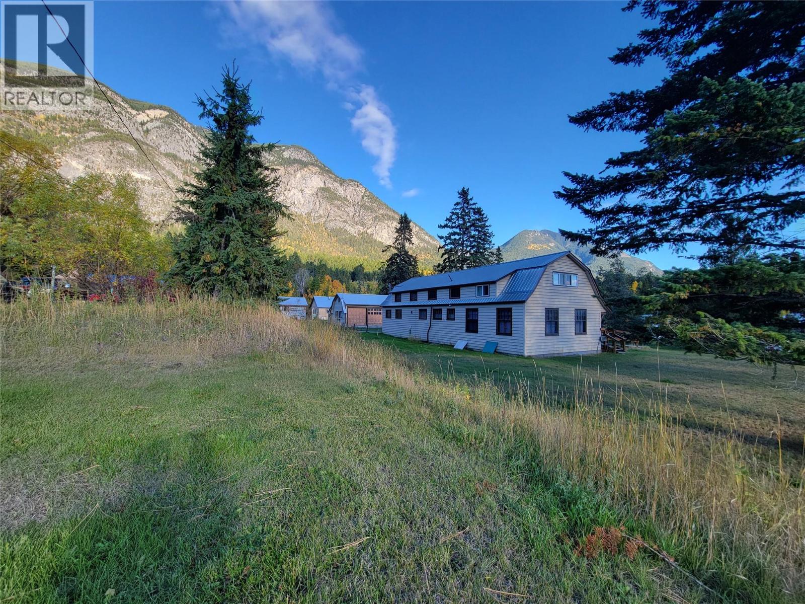 970 95 Highway, Spillimacheen, British Columbia  V0A 1P0 - Photo 29 - 10377892