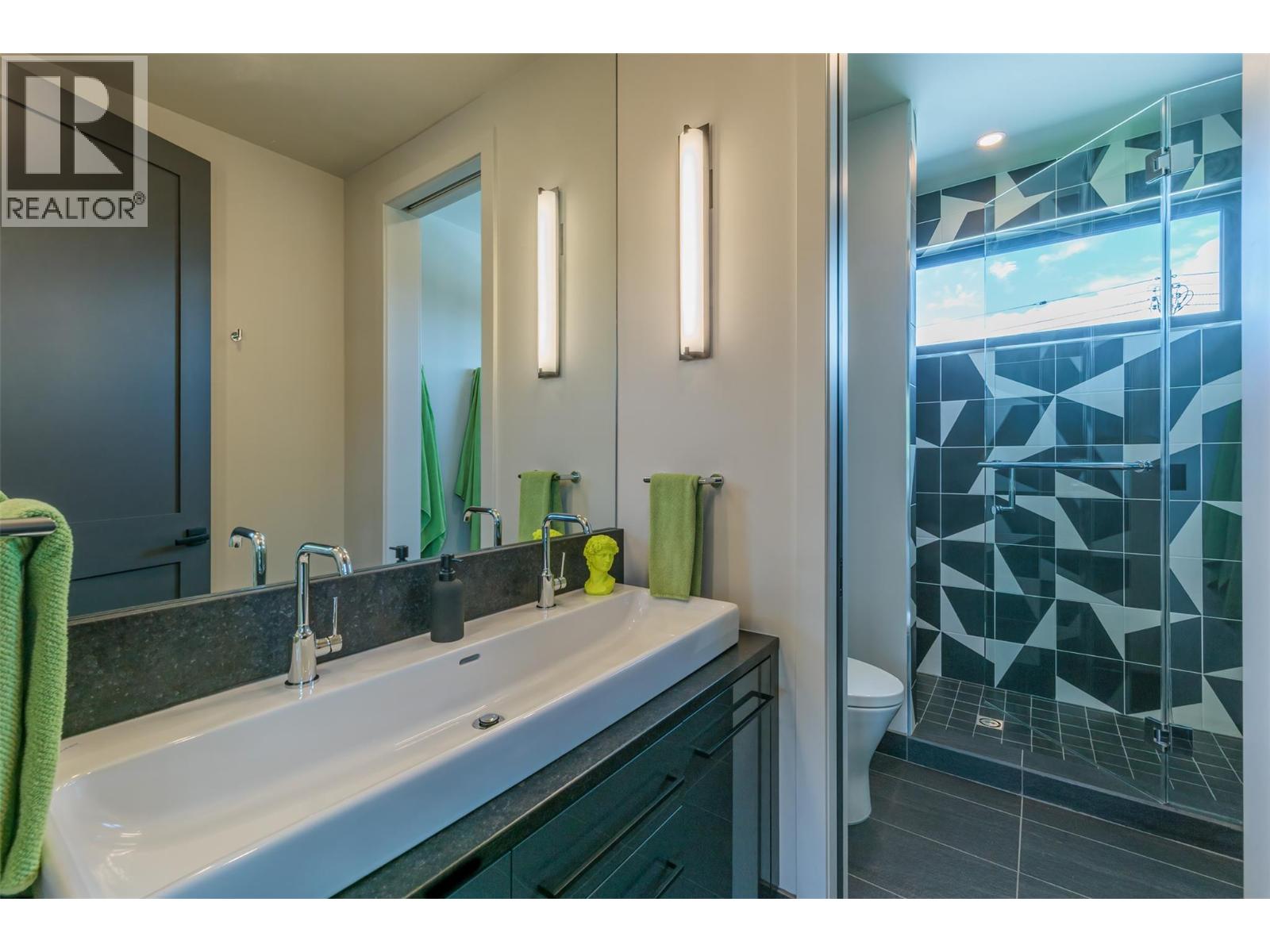 702 7th Street, Golden, British Columbia  V0A 1H0 - Photo 69 - 10378181