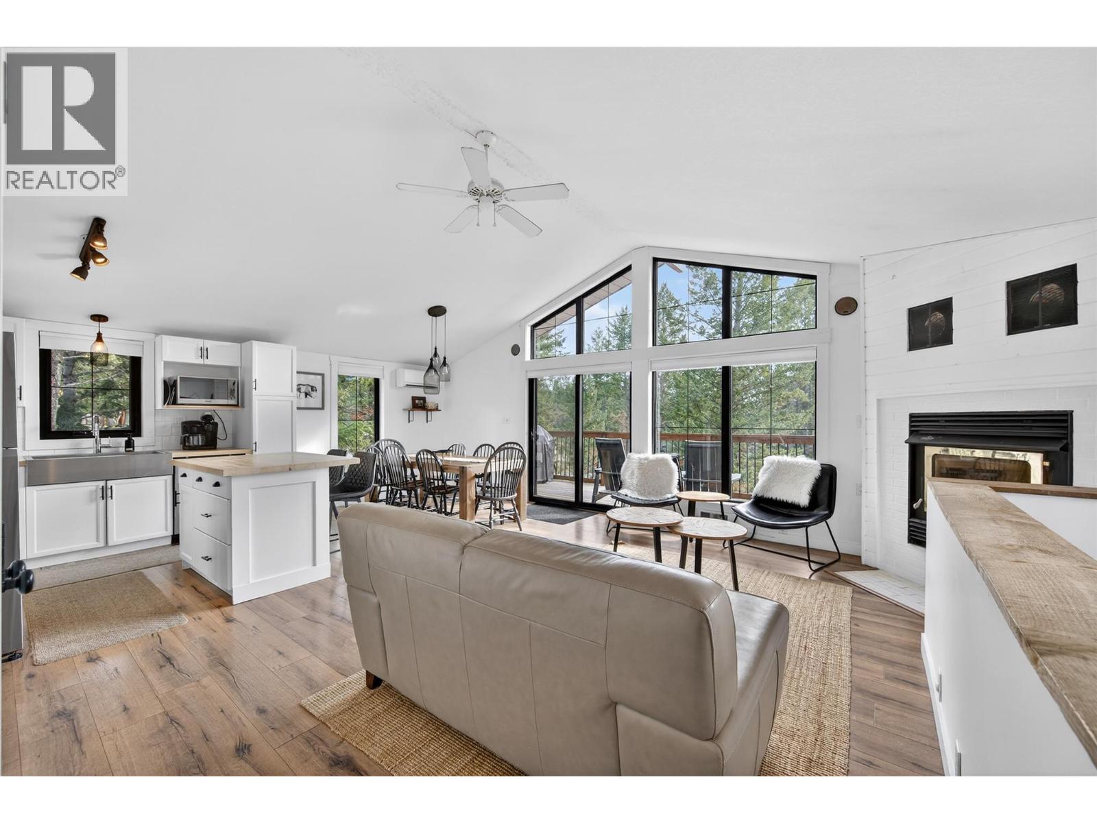 4962 Timberview Place, Windermere, British Columbia