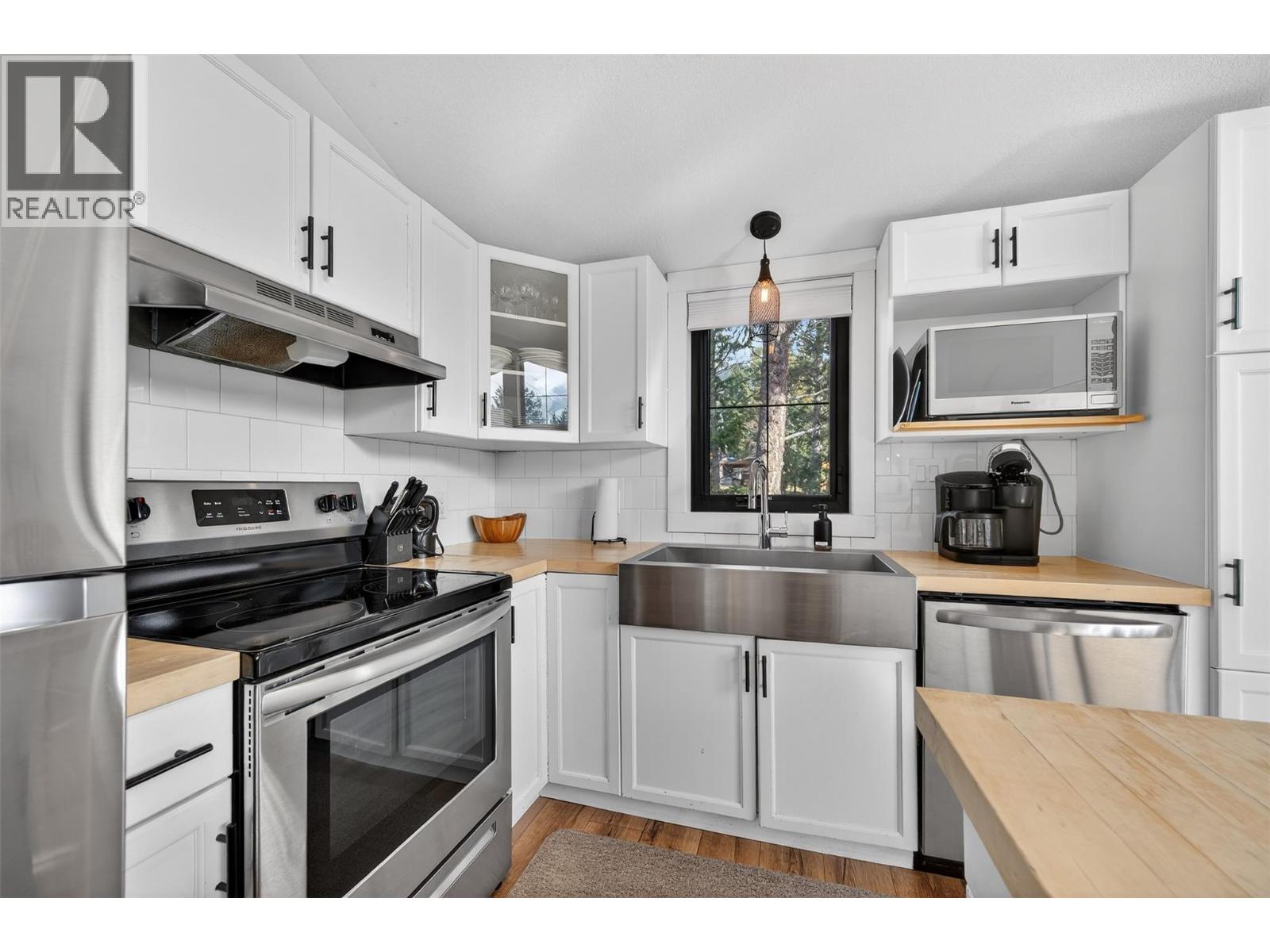 4962 Timberview Place, Windermere, British Columbia  V0A 1K3 - Photo 10 - 10378359