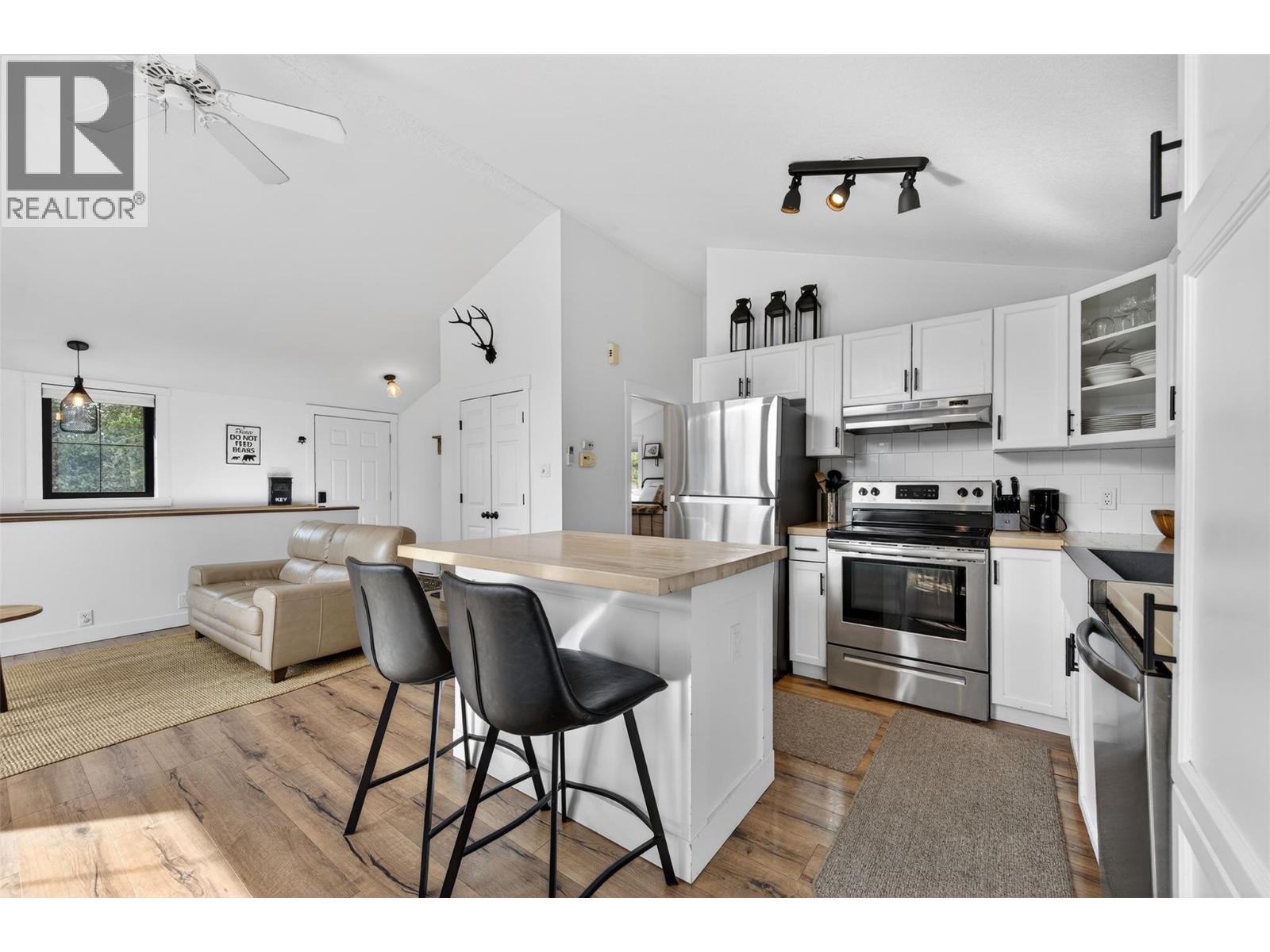 4962 Timberview Place, Windermere, British Columbia  V0A 1K3 - Photo 11 - 10378359