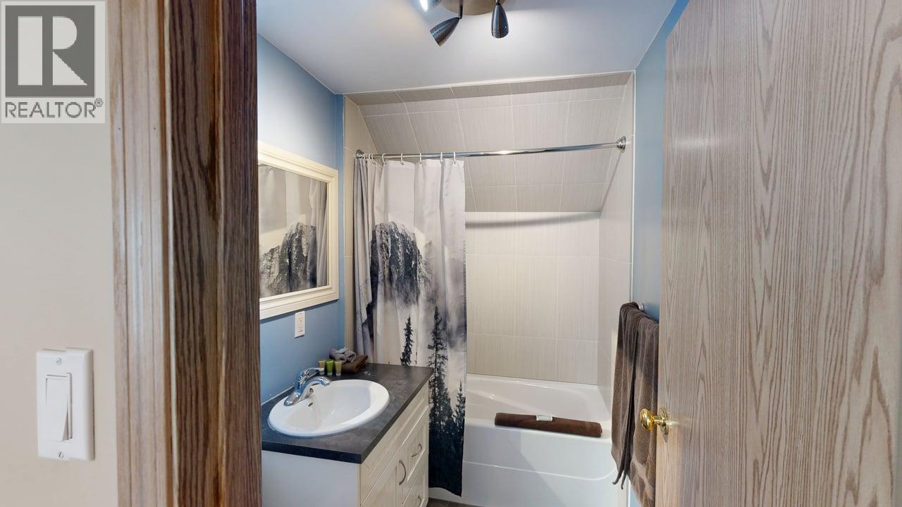 1693 Oberg Johnson Road, Golden, British Columbia  V0A 1H1 - Photo 22 - 10378413