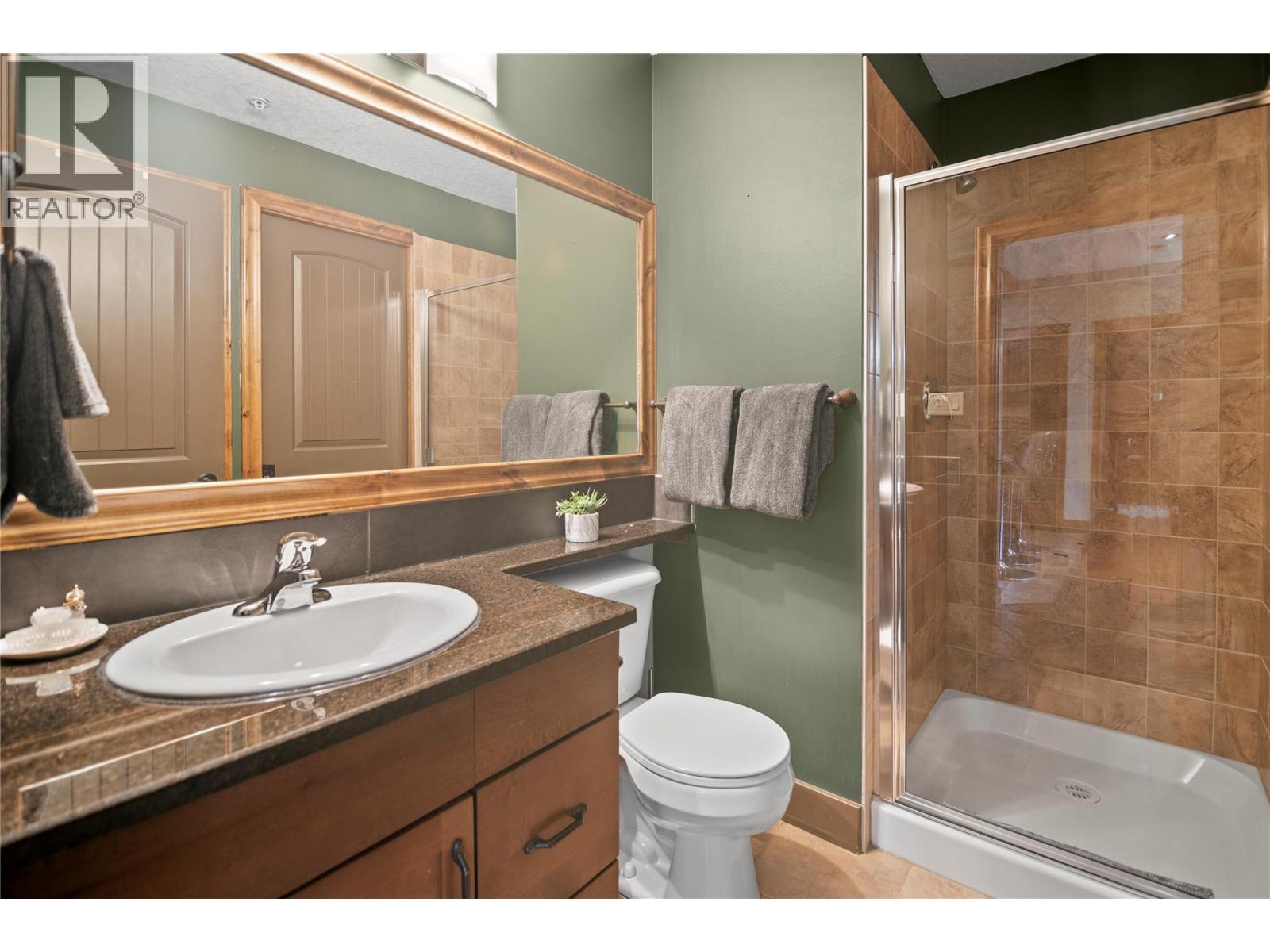 7495 Columbia Avenue Unit# 2206, Radium Hot Springs, British Columbia  V0A 1M0 - Photo 10 - 10378412