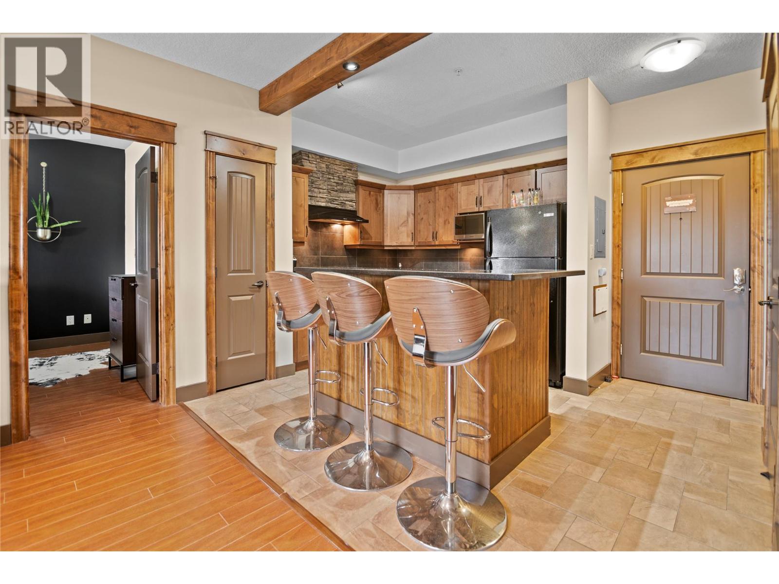 7495 Columbia Avenue Unit# 2206, Radium Hot Springs, British Columbia  V0A 1M0 - Photo 14 - 10378412