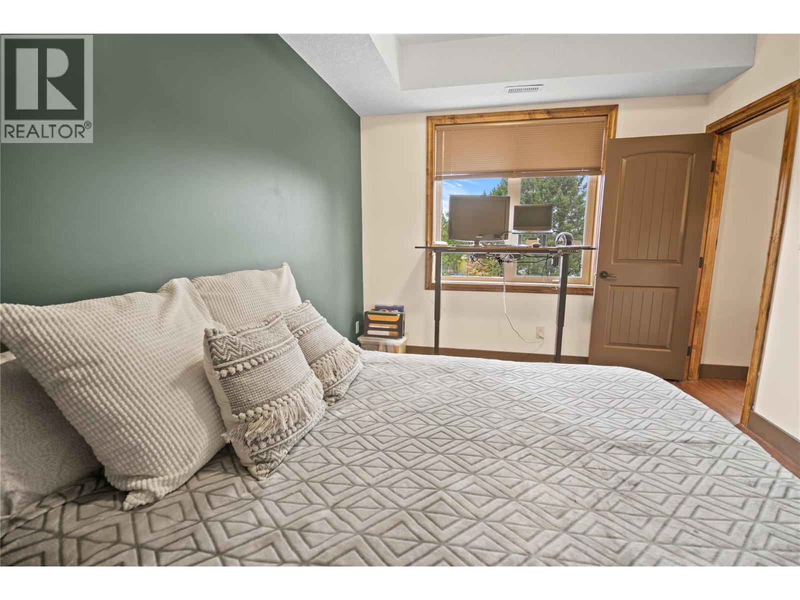 7495 Columbia Avenue Unit# 2206, Radium Hot Springs, British Columbia  V0A 1M0 - Photo 27 - 10378412