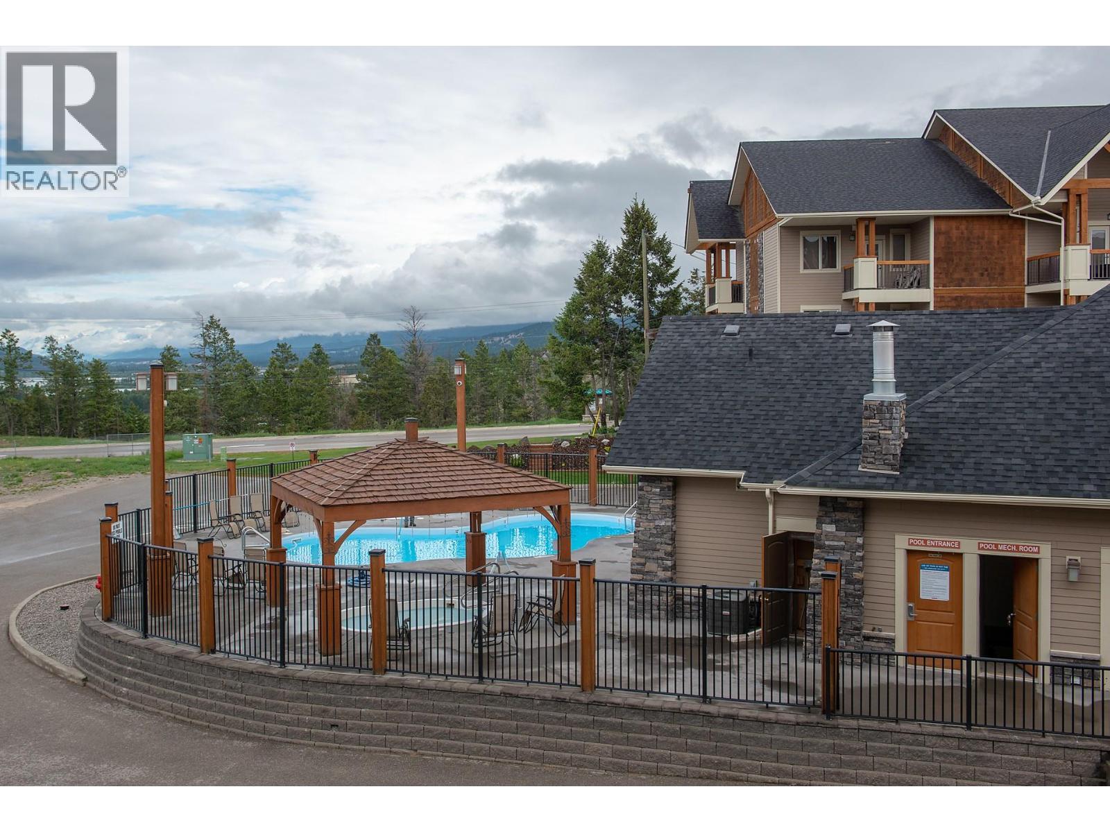 7495 Columbia Avenue Unit# 2206, Radium Hot Springs, British Columbia  V0A 1M0 - Photo 38 - 10378412