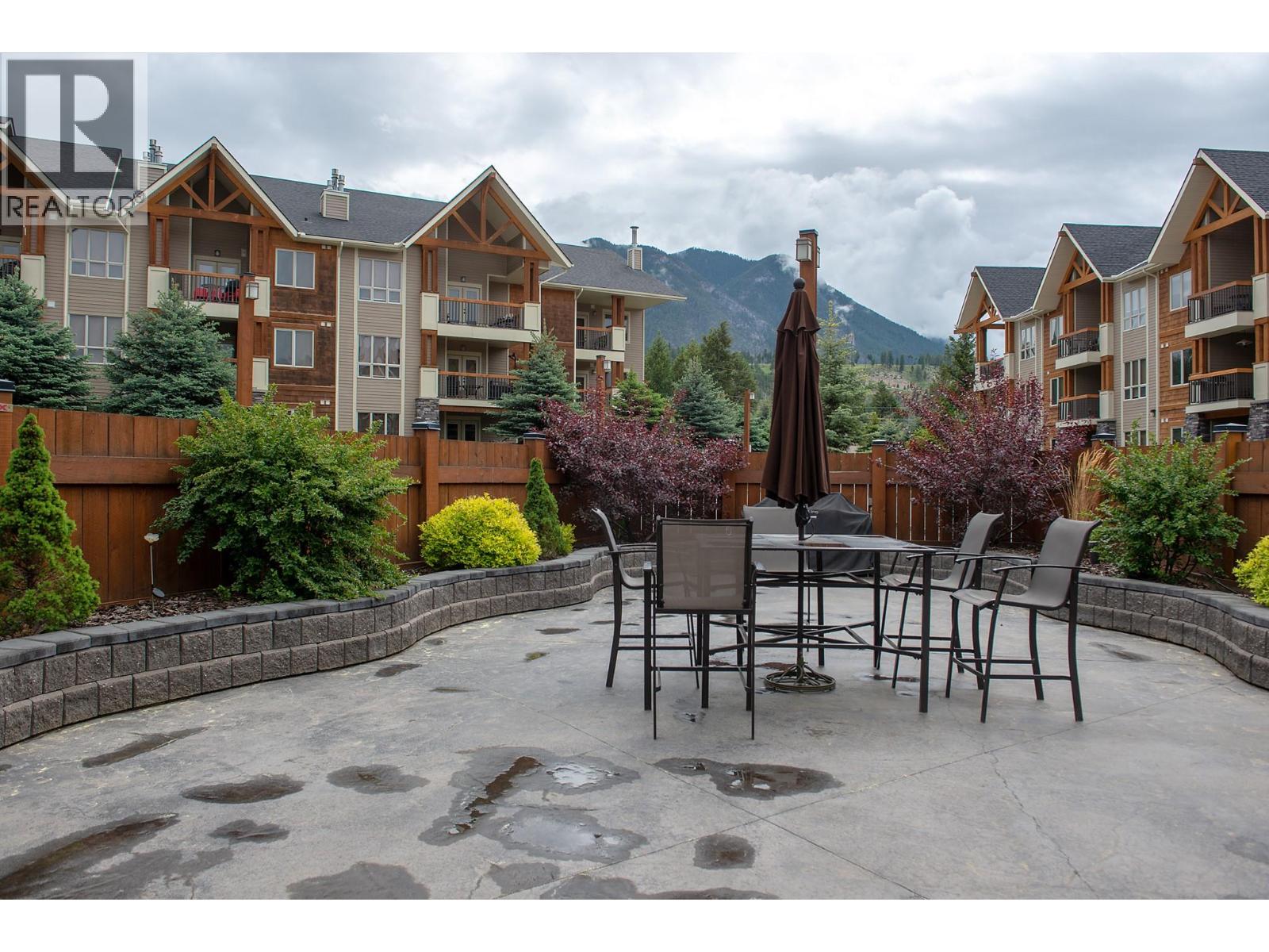 7495 Columbia Avenue Unit# 2206, Radium Hot Springs, British Columbia  V0A 1M0 - Photo 41 - 10378412