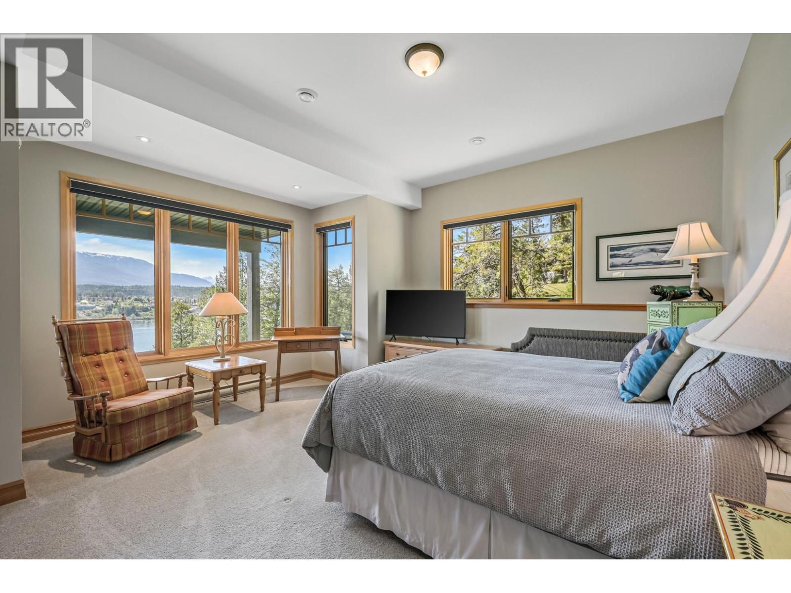 717 Lakeview Drive, Invermere, British Columbia  V0A 1K3 - Photo 41 - 10378376