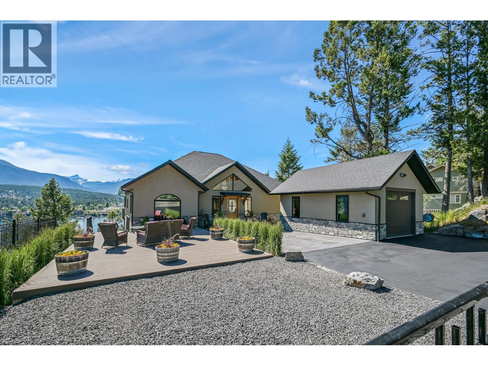 717 Lakeview Drive, Invermere, British Columbia  V0A 1K3 - Photo 50 - 10378376