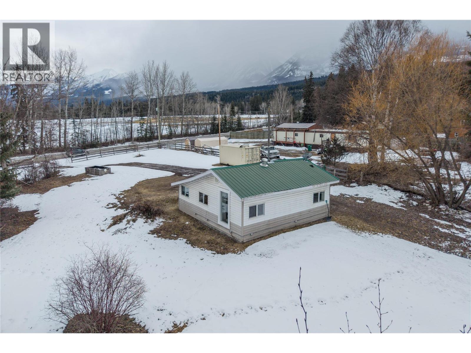 876 Canyon Creek Road, Golden, British Columbia  V0A 1H2 - Photo 14 - 10378805