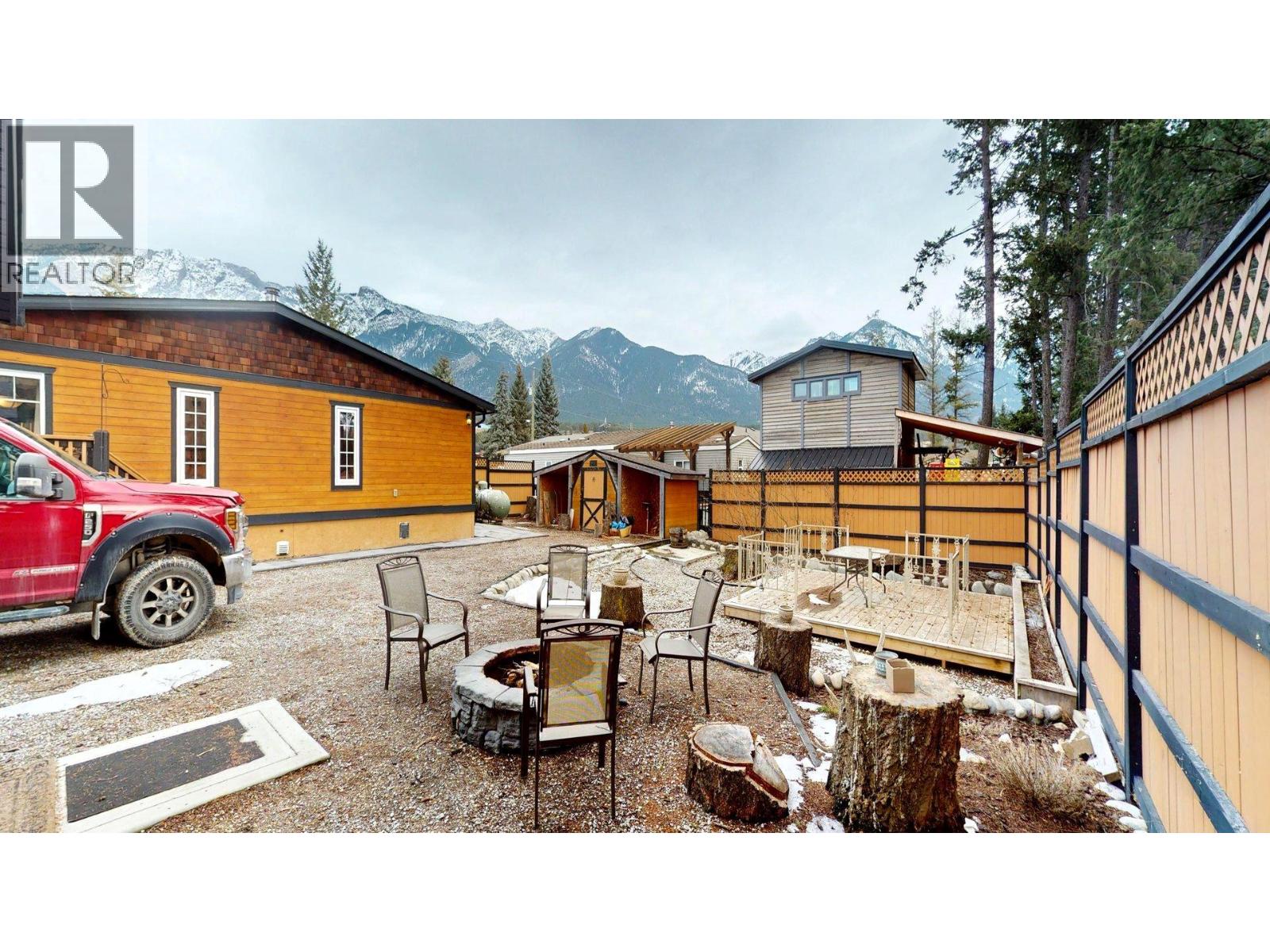 4826 Purcell Avenue, Edgewater, British Columbia  V0A 1E0 - Photo 22 - 10378631