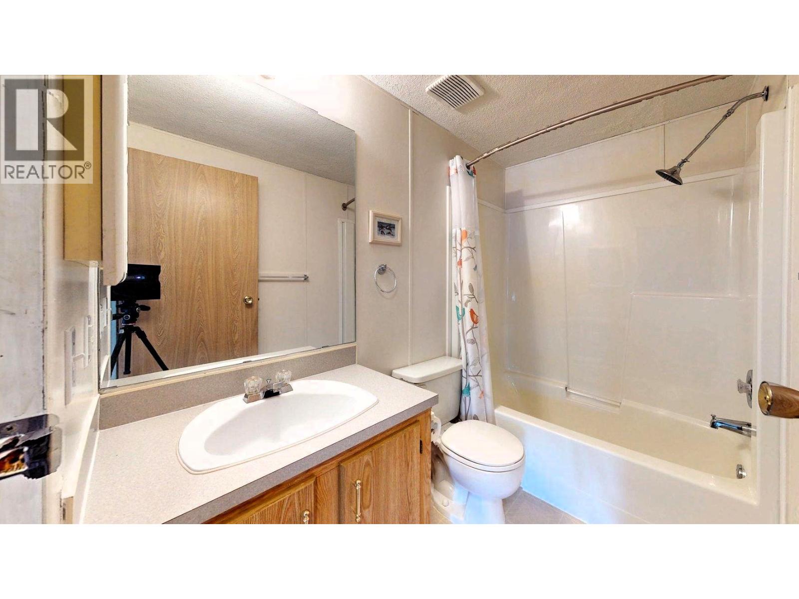 4826 Purcell Avenue, Edgewater, British Columbia  V0A 1E0 - Photo 47 - 10378631