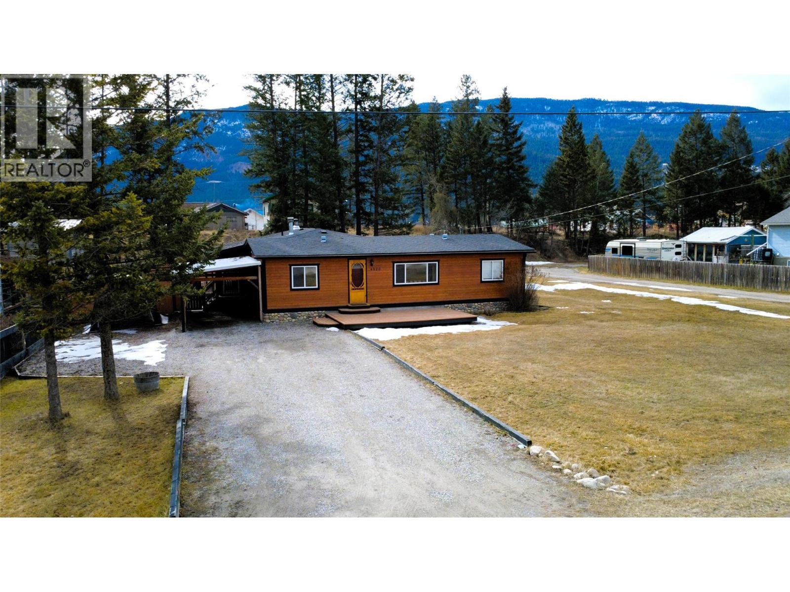 4826 Purcell Avenue, Edgewater, British Columbia  V0A 1E0 - Photo 67 - 10378631