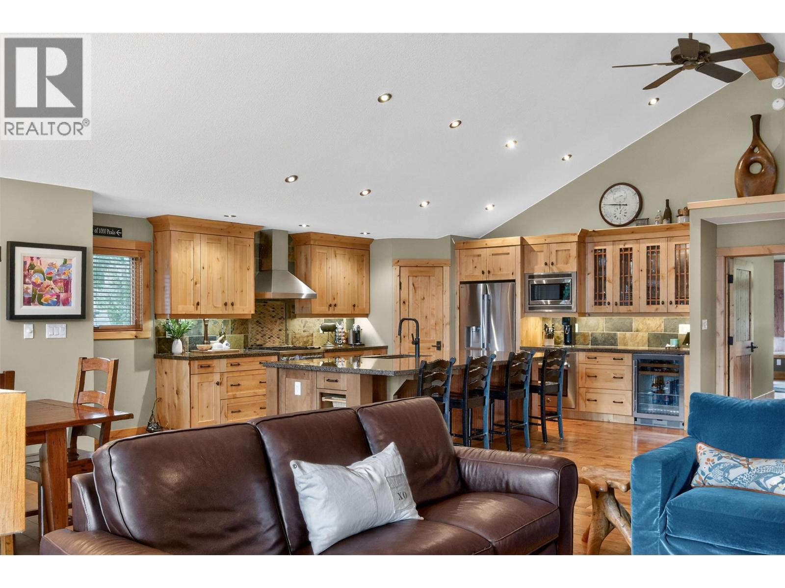 835 Lakeview Meadows Green, Invermere, British Columbia  V0A 1K3 - Photo 24 - 10379004