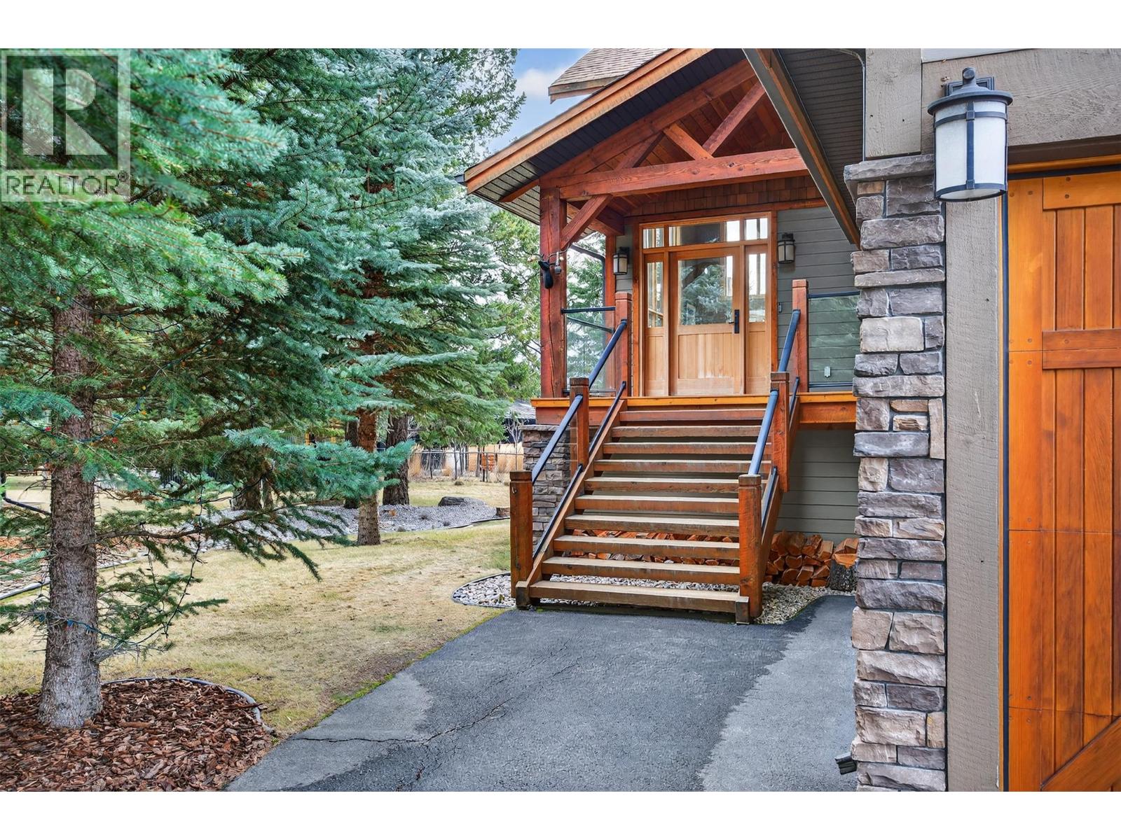 835 Lakeview Meadows Green, Invermere, British Columbia  V0A 1K3 - Photo 8 - 10379004