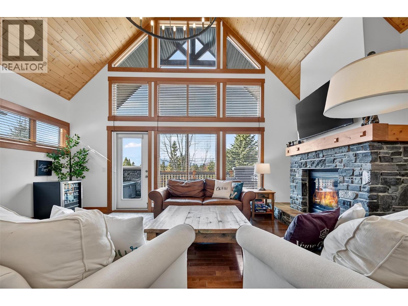 880 Lakeview Drive Unit# 211, Invermere, British Columbia  V0A 1K3 - Photo 12 - 10379008