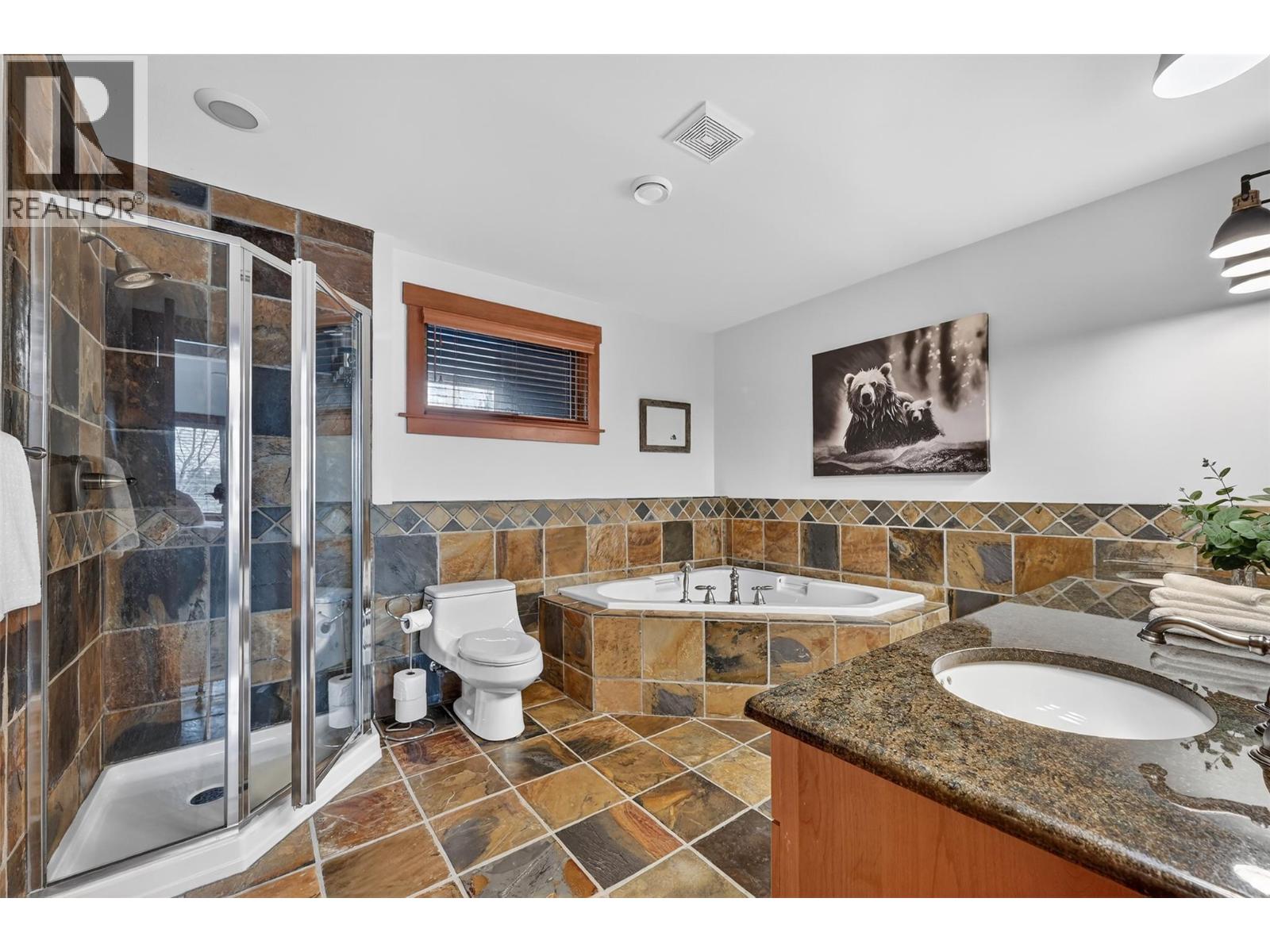 880 Lakeview Drive Unit# 211, Invermere, British Columbia  V0A 1K3 - Photo 23 - 10379008