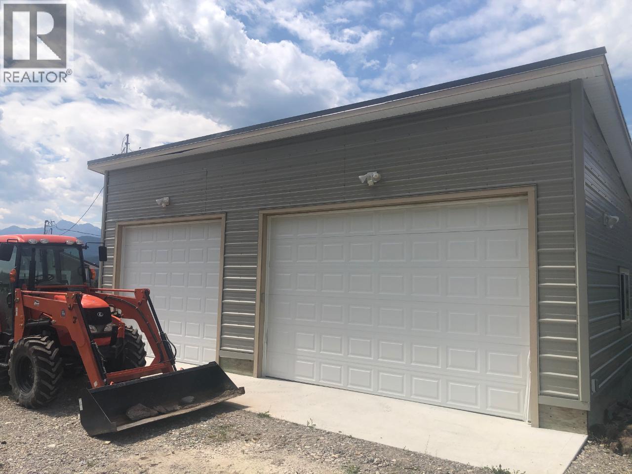 726 95 Highway, Spillimacheen, British Columbia  V0A 1M0 - Photo 16 - 10379083