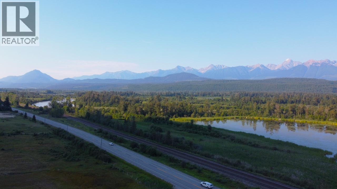 726 95 Highway, Spillimacheen, British Columbia  V0A 1M0 - Photo 21 - 10379083