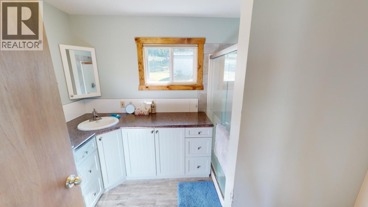 726 95 Highway, Spillimacheen, British Columbia  V0A 1M0 - Photo 42 - 10379083