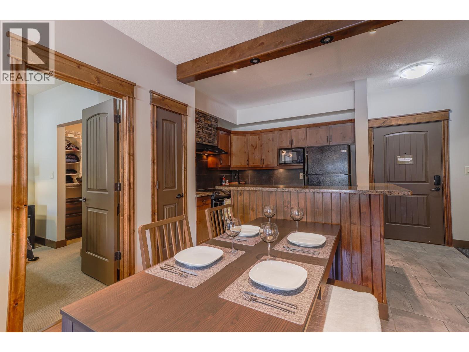 7495 Columbia Avenue Unit# 2112, Radium Hot Springs, British Columbia  V0A 1M0 - Photo 17 - 10378638