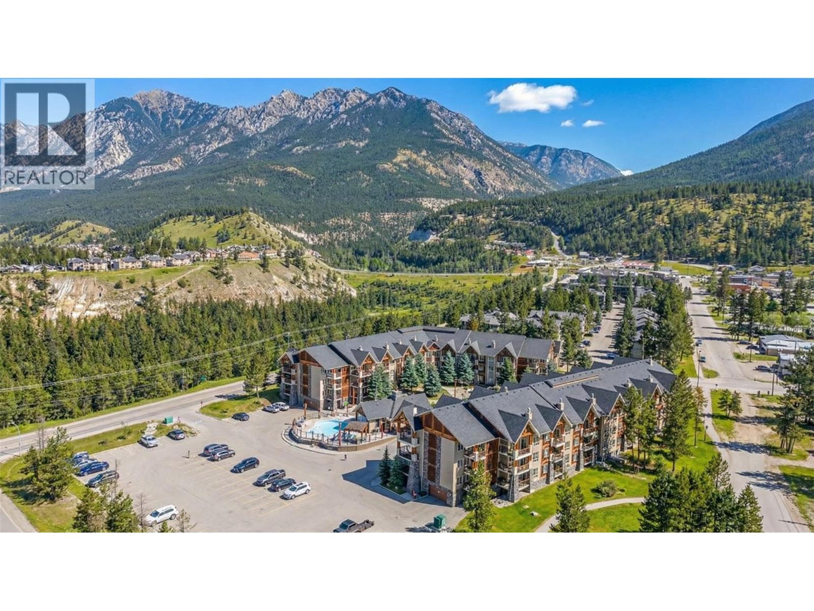 7495 Columbia Avenue Unit# 2112, Radium Hot Springs, British Columbia  V0A 1M0 - Photo 3 - 10378638