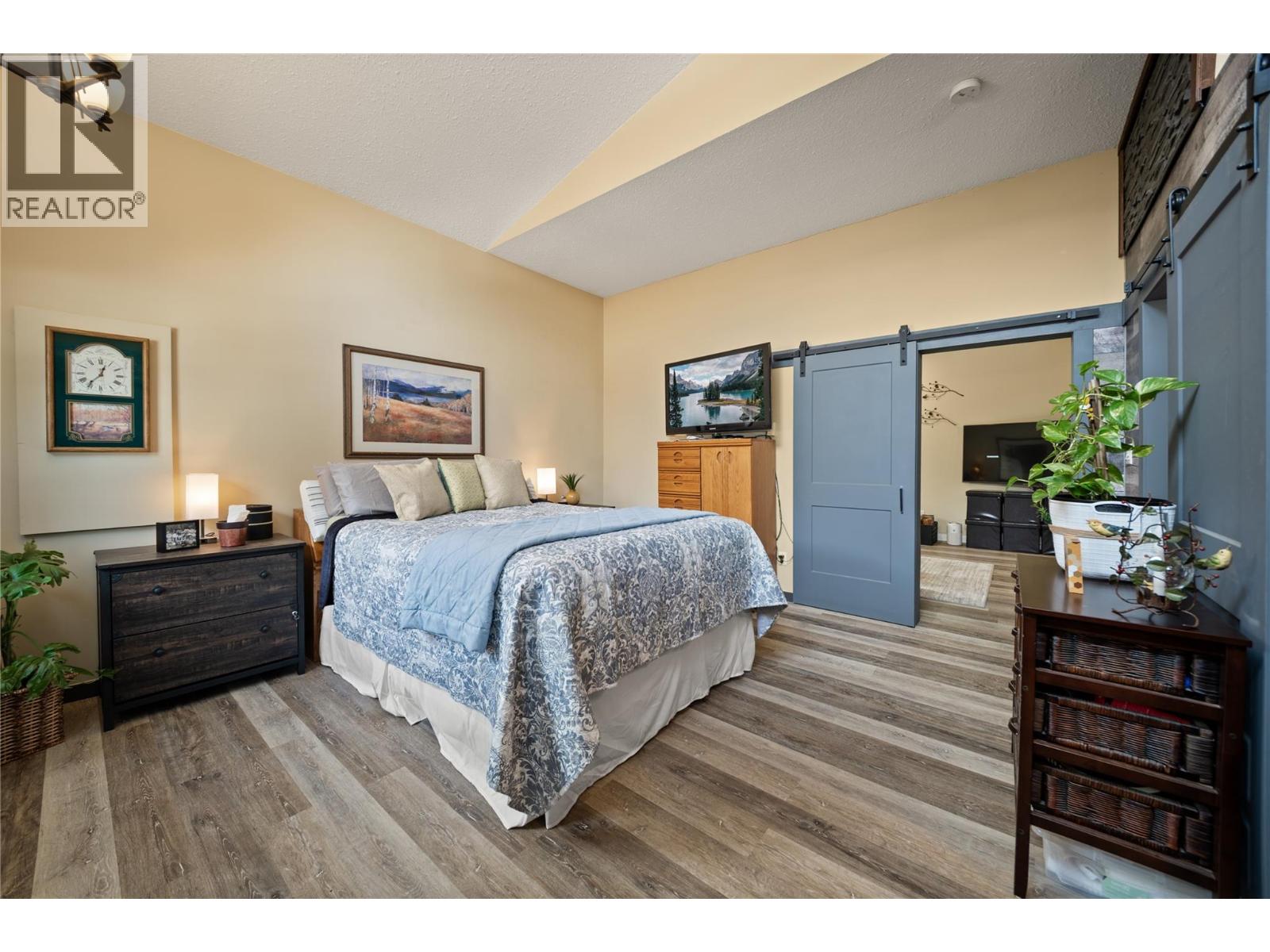 7527 Park Drive West, Radium Hot Springs, British Columbia  V0A 1M0 - Photo 16 - 10378971